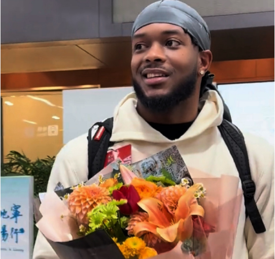 四外援浮出, 水面, 季效力辽宁 四外援浮出, 水面, 季效力辽宁