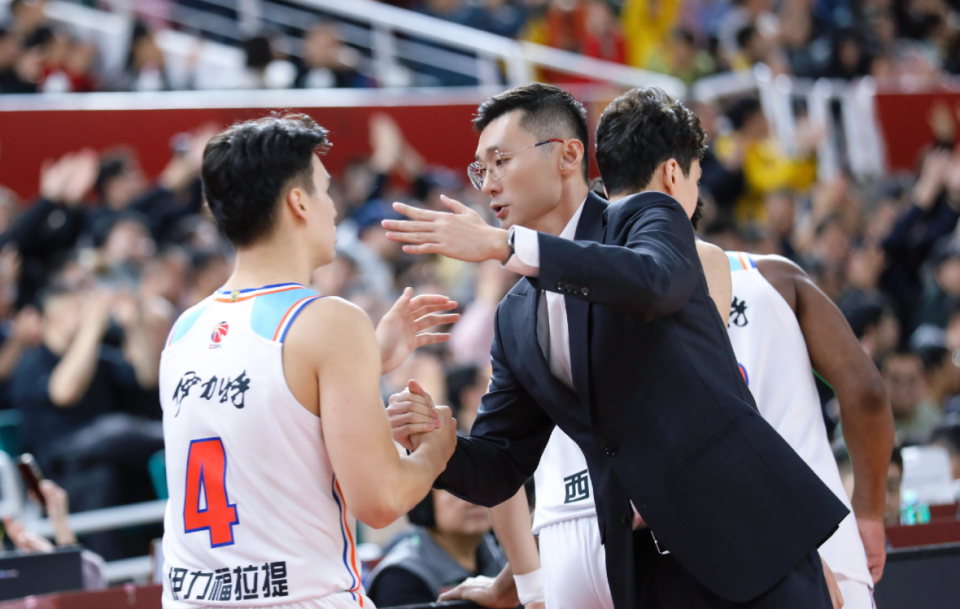 新疆队除非, 了不错的战 新疆队除非, 了不错的战