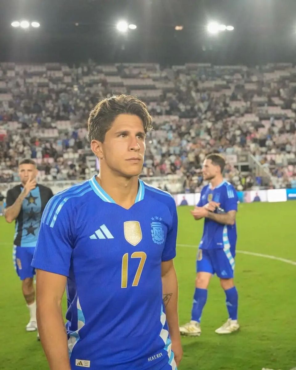 FVgz, 比赛中首发 FVgz, 比赛中首发